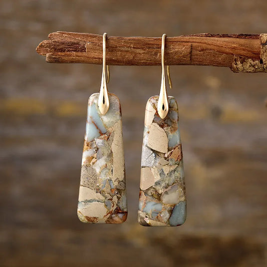 Aretes Lágrima en Piedra Natural y Cobre | Diseño Artesanal Casual · Joyería Bohemia · Regalo Visual Eco-Consciente · 5.5 cm